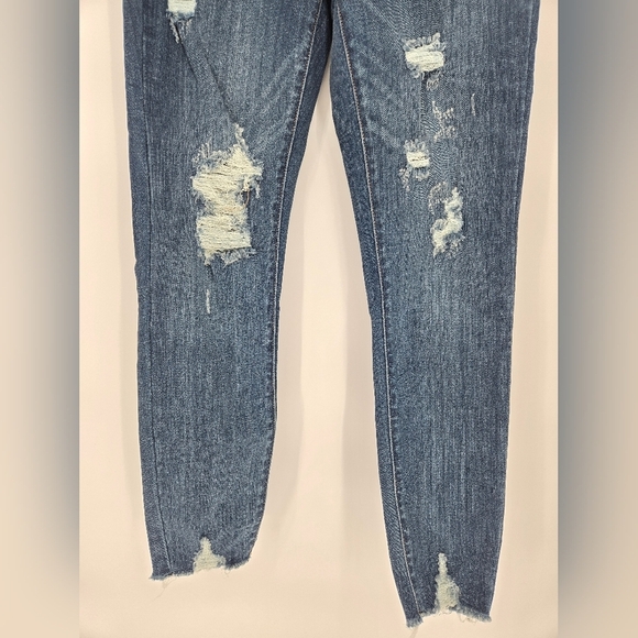 Judy Blue High Waist Skinny Fit Distressed Blue Jeans New Size 28 - Picture 2 of 12